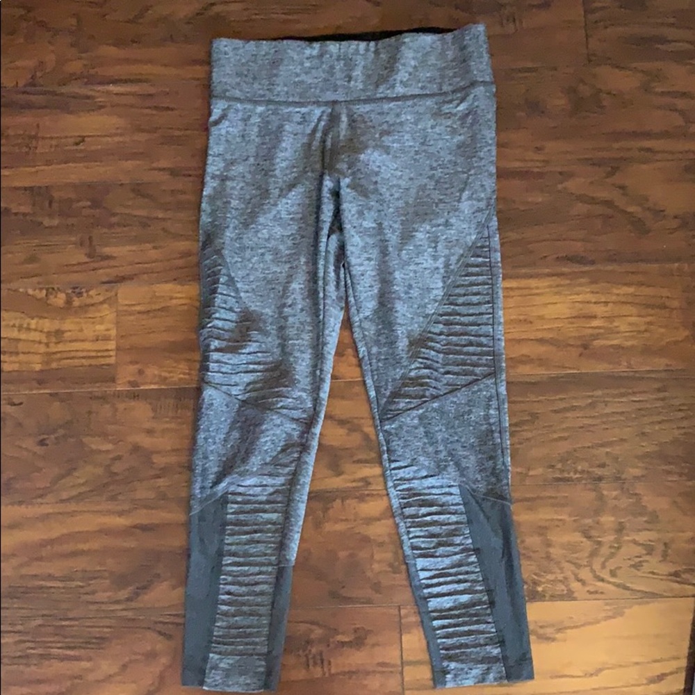 PINK Cropped Leggings